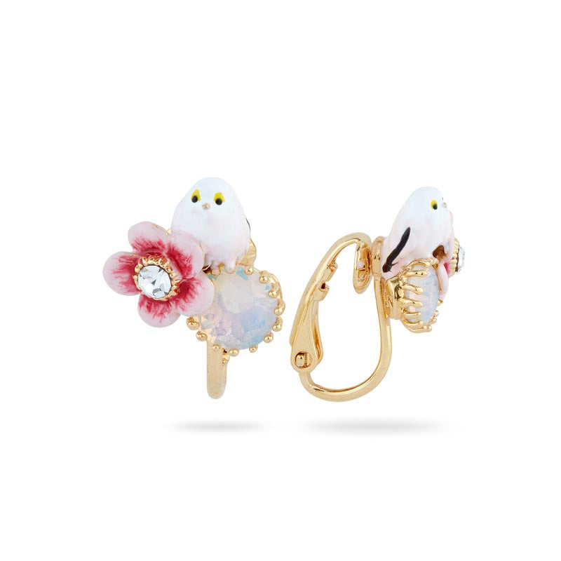 シマエナガとローズヒップのお花のイヤリング – PLAISIR TOKYO