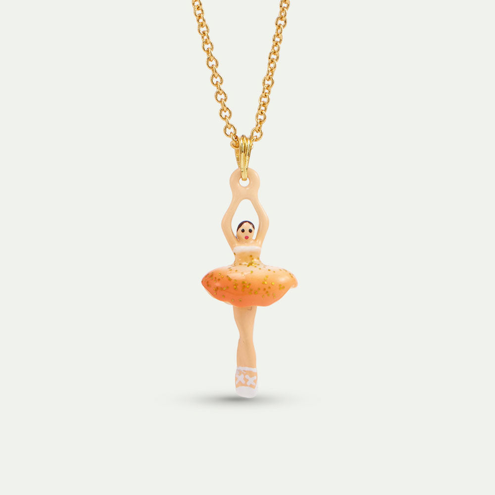 金色の貝殻とミニバレリーナのネックレス（ヒトデオレンジ×ラメ